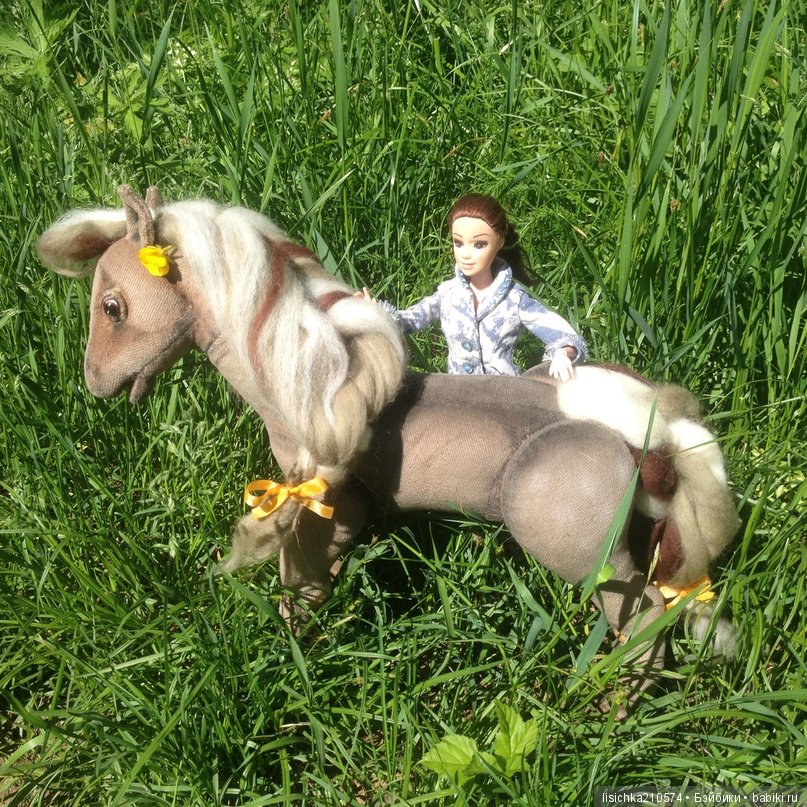 Я, люблю свою лошадку! Причешу ей шёрстку гладко... Текстильная шарнирная лошадка для Барби