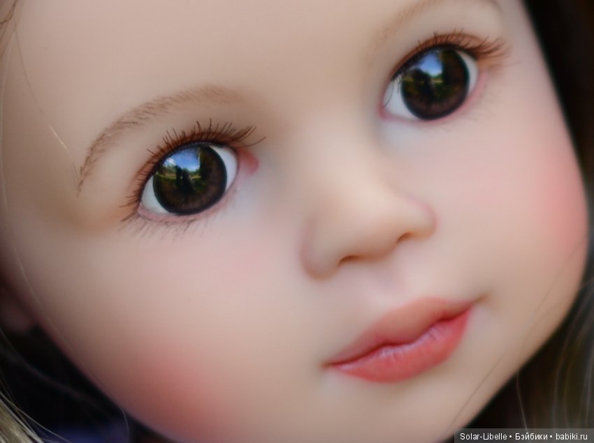 Еще одна Дюймовочка. Теперь брюнетка