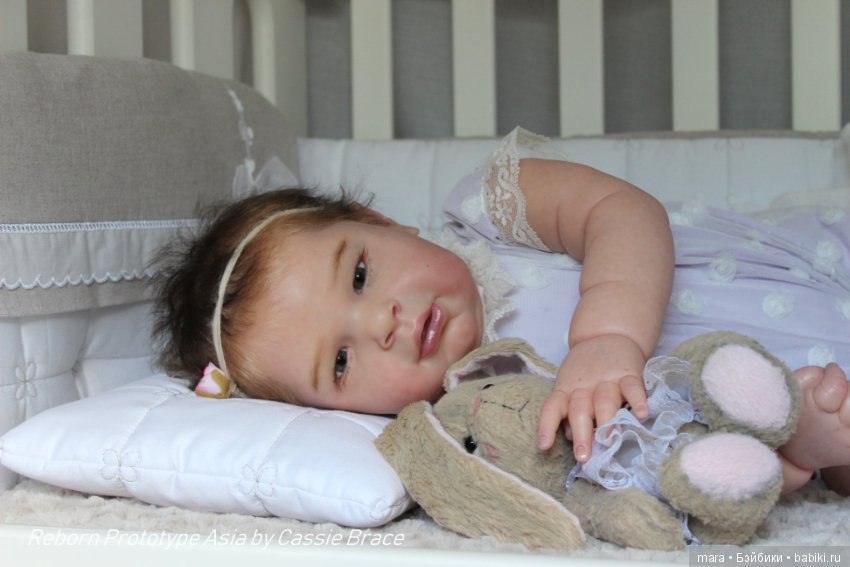 Asia скульптора Cassie Brace, автор прототипа Conny Burke