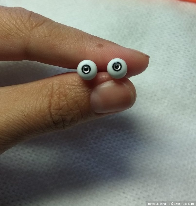 Глазки как коляски, только не катаются, а переливаются (фото 2)