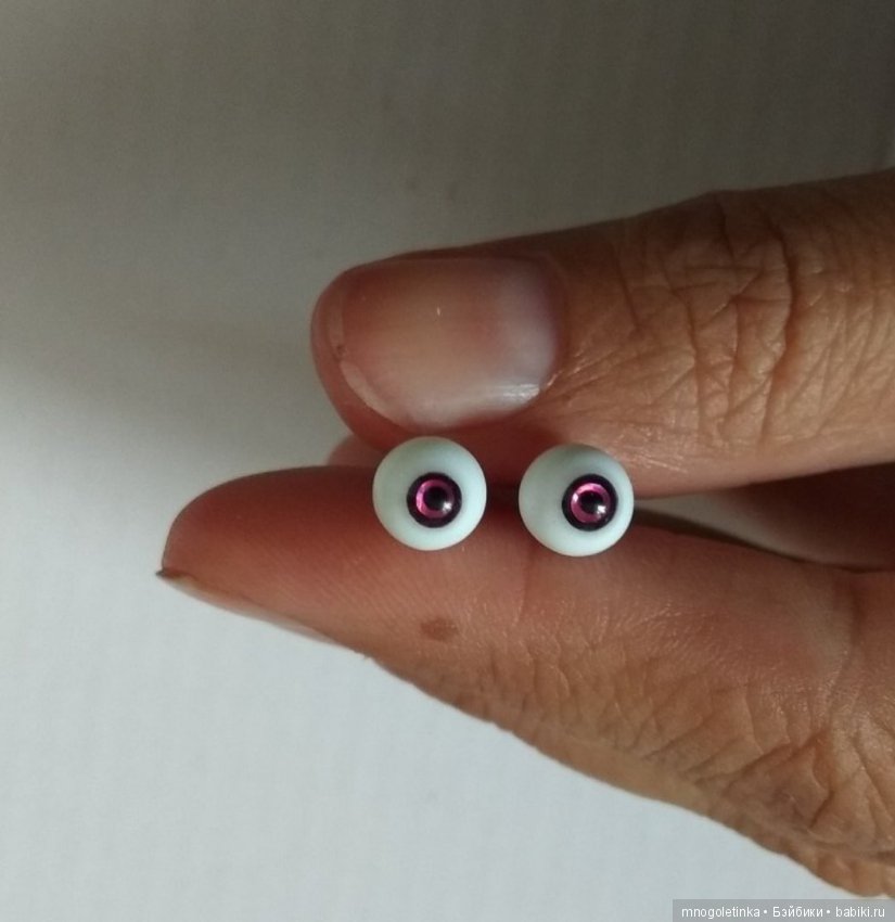 Глазки как коляски, только не катаются, а переливаются (фото 8)