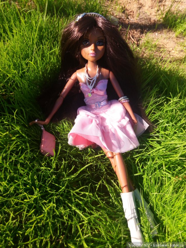 Бижу в новом платье — Куклы Bratz (Братц) и Moxie Girlz: MGA (фото 10)