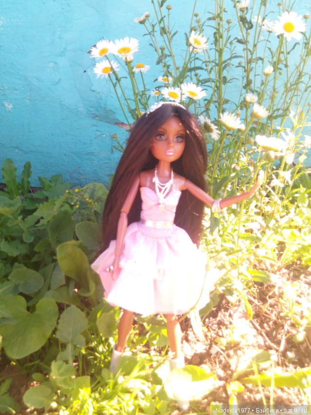 Бижу в новом платье — Куклы Bratz (Братц) и Moxie Girlz: MGA