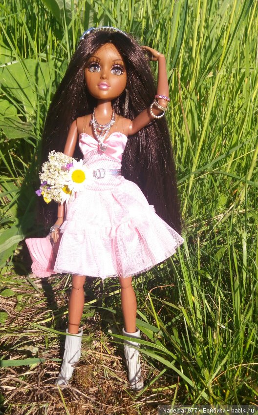 Бижу в новом платье — Куклы Bratz (Братц) и Moxie Girlz: MGA (фото 7)