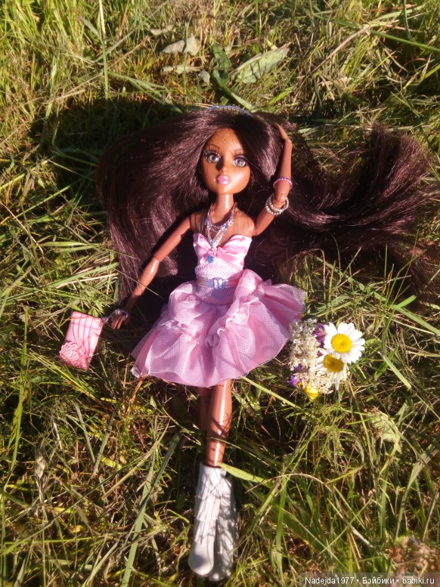 Бижу в новом платье — Куклы Bratz (Братц) и Moxie Girlz: MGA (фото 9)