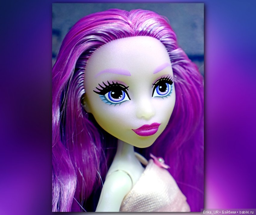 В доме моем много имен, Знаменитых и простых (С) /фиолетовые пряди