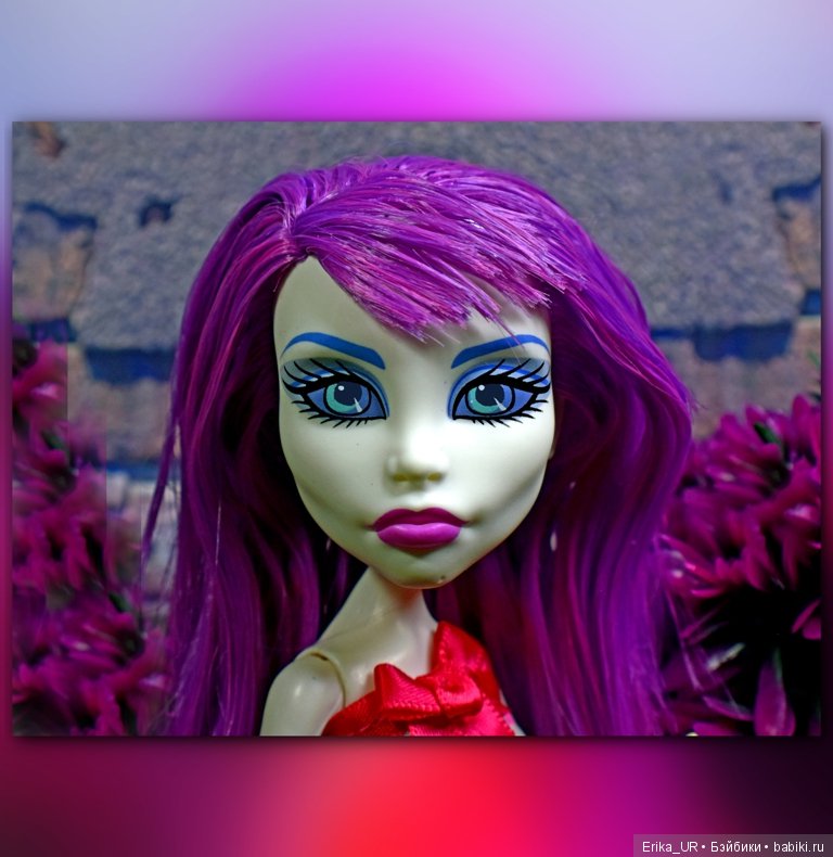 В доме моем много имен, Знаменитых и простых (С) /фиолетовые пряди