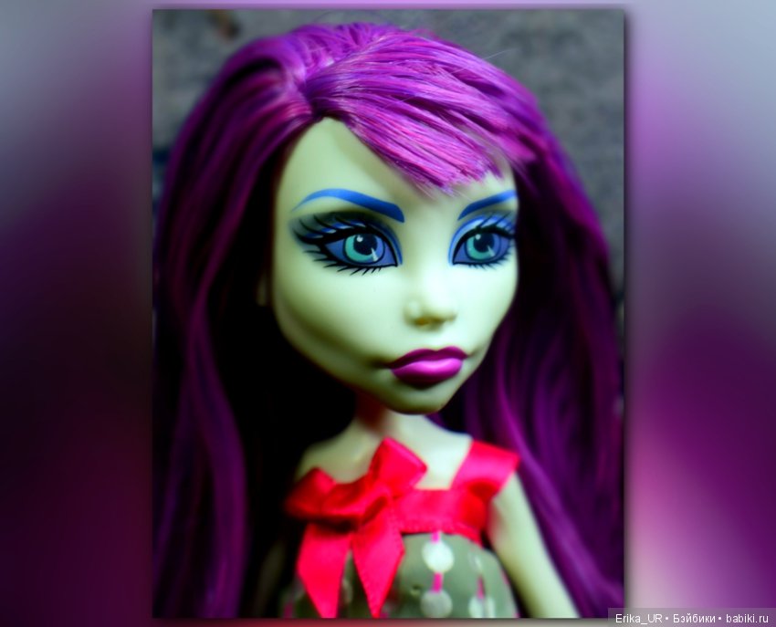 В доме моем много имен, Знаменитых и простых (С) /фиолетовые пряди