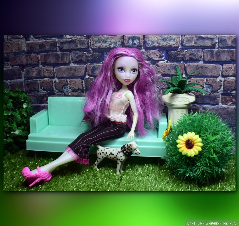 В доме моем много имен, Знаменитых и простых (С) /фиолетовые пряди