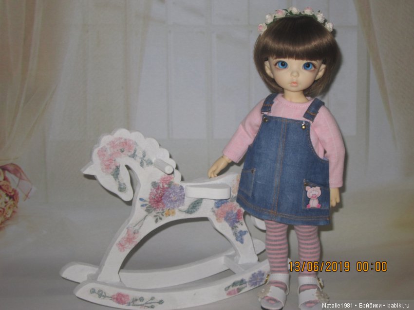 Теперь у Натки есть лошадка! И другие обновки (фото 10)