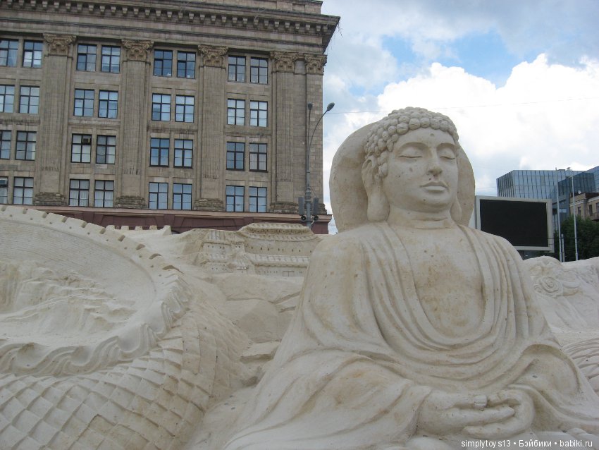 Обычный песок и руки Мастеров творят чудеса