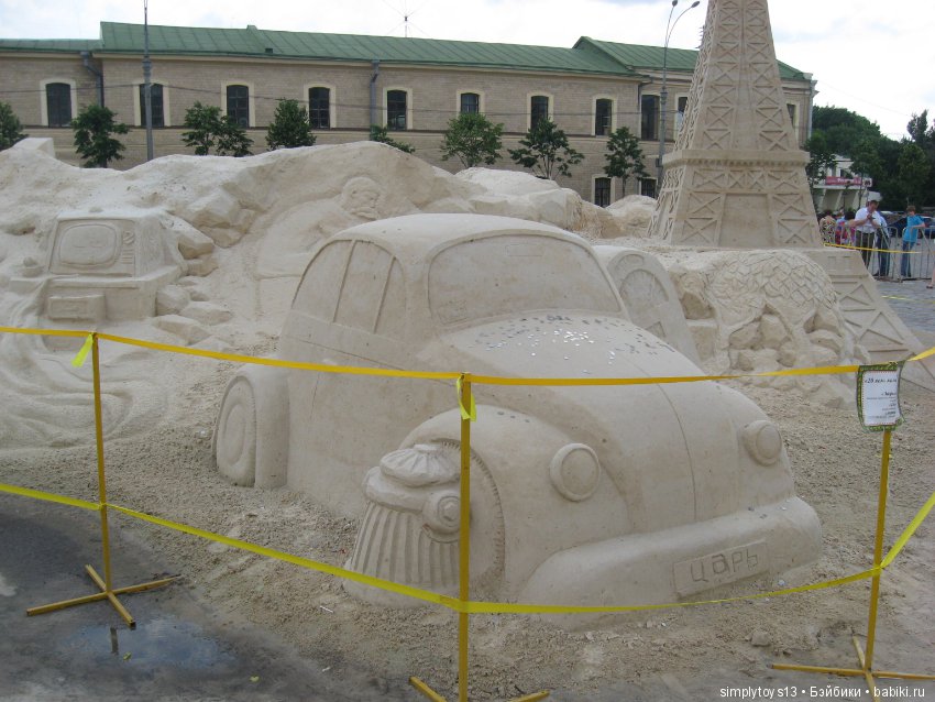 Обычный песок и руки Мастеров творят чудеса