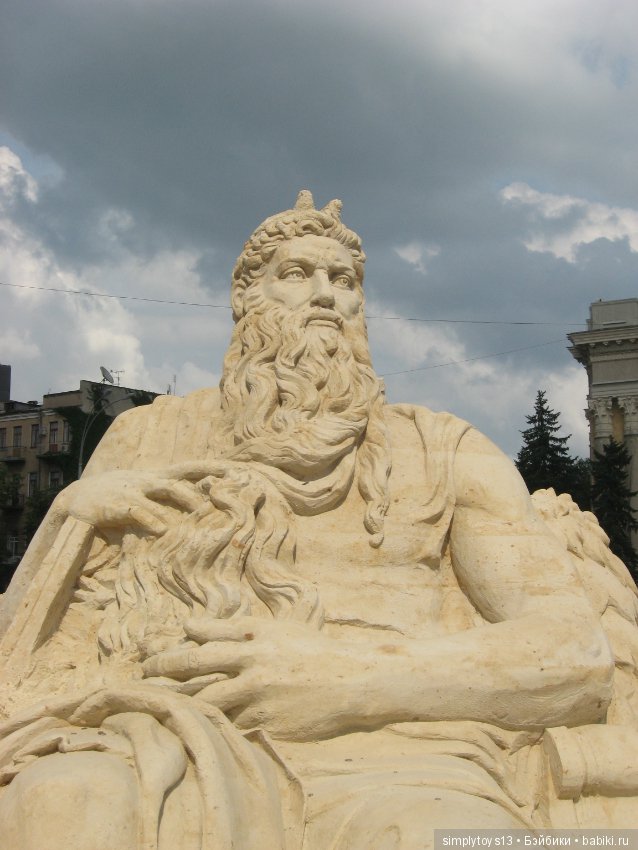 Обычный песок и руки Мастеров творят чудеса