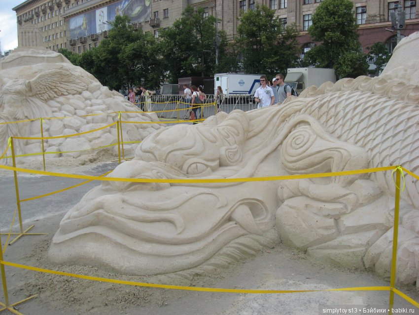 Обычный песок и руки Мастеров творят чудеса