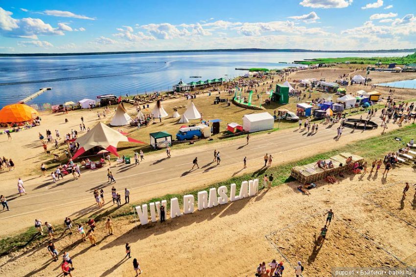 Выставка кукол. Беларусь, курортный городок Браслав