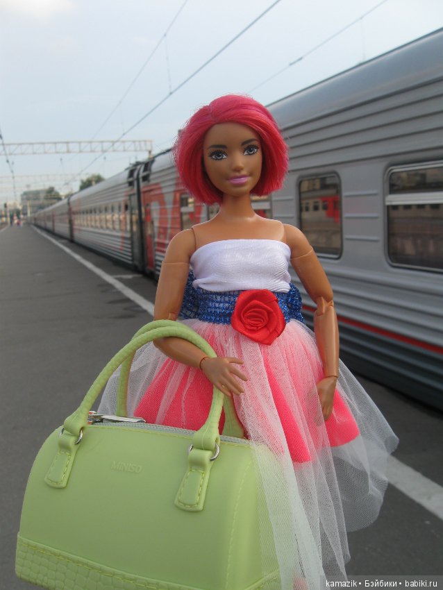 Район Камазовка. Мисс Бэйбики 2019. Рита жжёт (фото 2)