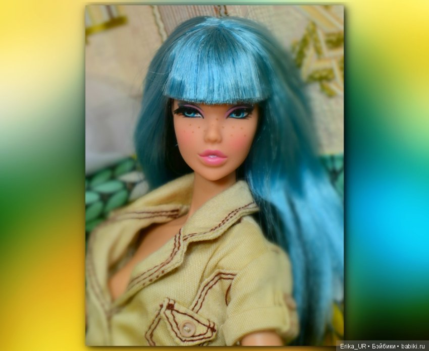 В доме моем много имен, Знаменитых и простых (С) /Голубая волна волос