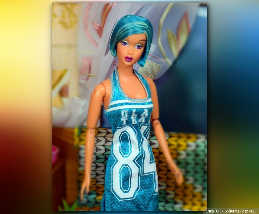 В доме моем много имен, Знаменитых и простых (С) /Голубая волна волос