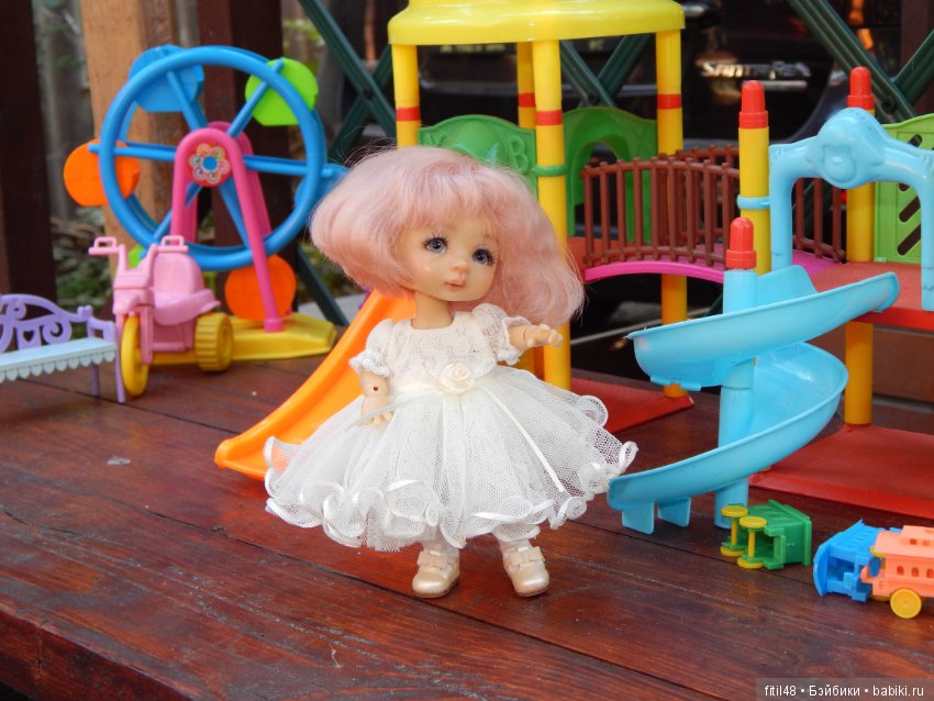 Примеряем обновки с выставки Dollscar