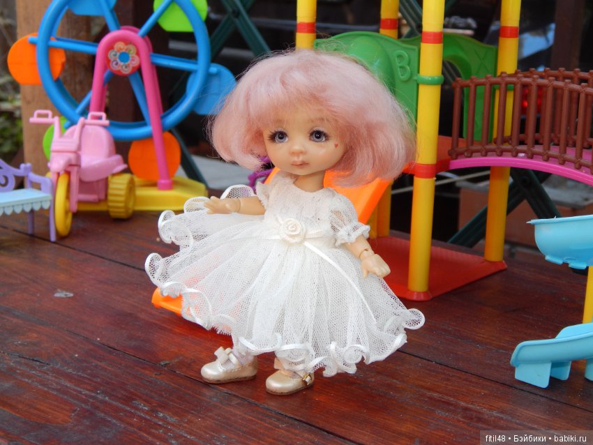 Примеряем обновки с выставки Dollscar