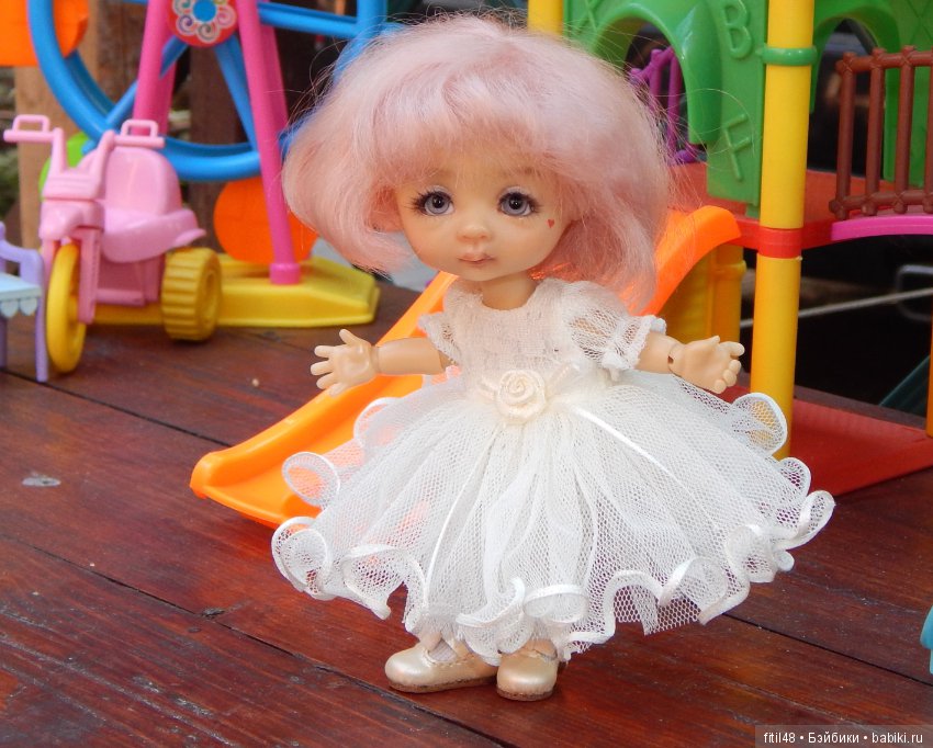 Примеряем обновки с выставки Dollscar