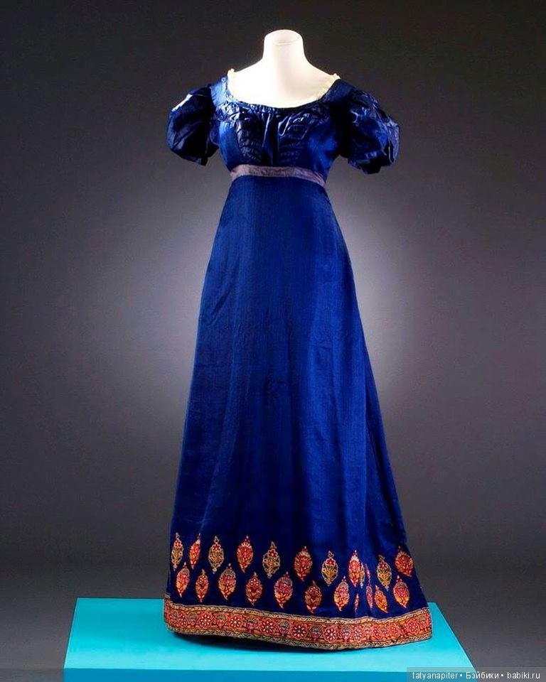 Выйду в поле голая, пусть сожрет медведь! Всё равно мне бедненькой нечего надеть (фото 8)