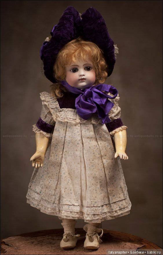 Выйду в поле голая, пусть сожрет медведь! Всё равно мне бедненькой нечего надеть