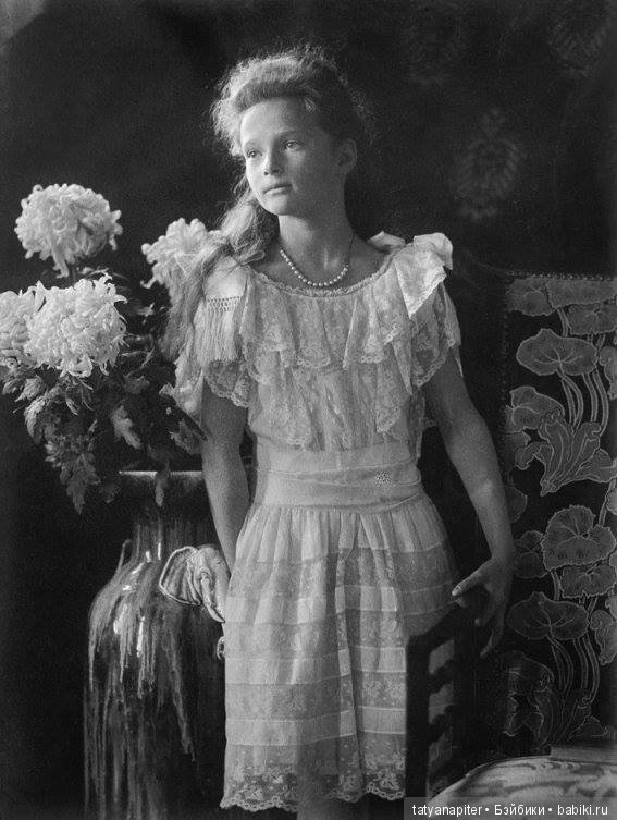 Выйду в поле голая, пусть сожрет медведь! Всё равно мне бедненькой нечего надеть (фото 9)