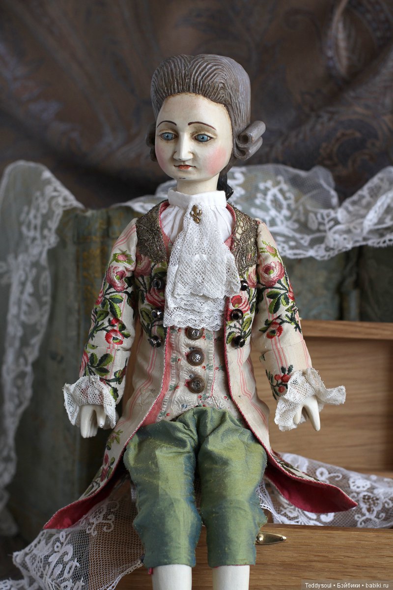 Пара кукол в стиле French Court Doll