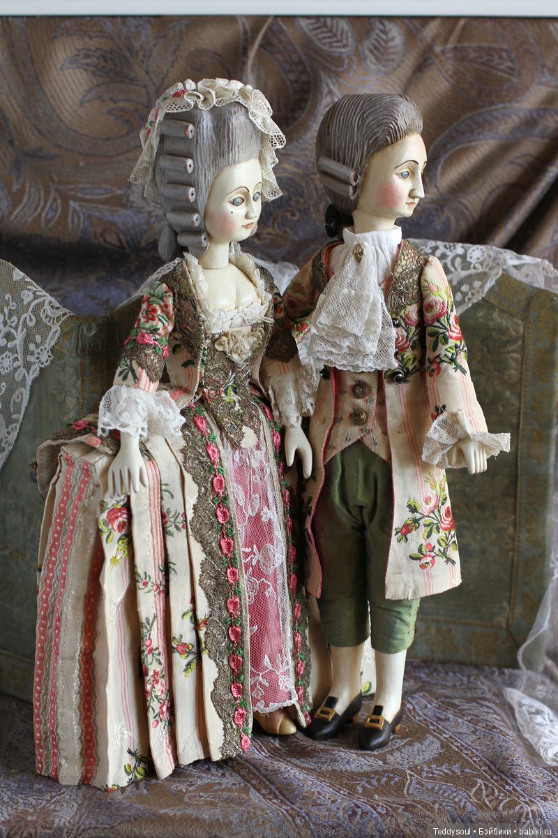 Пара кукол в стиле French Court Doll