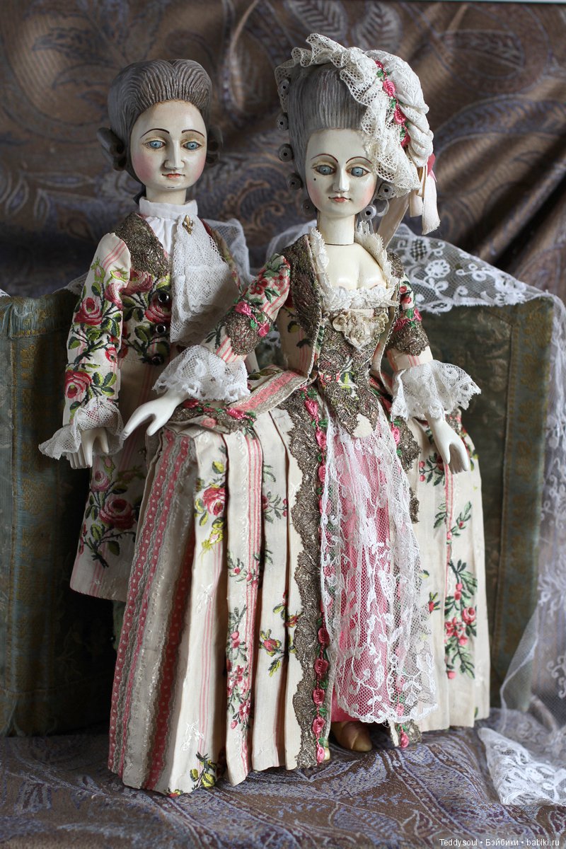 Пара кукол в стиле French Court Doll