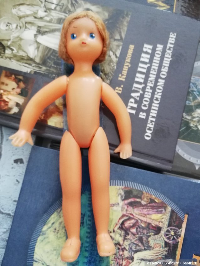 Помогите опознать куколку, Красная шапочка (фото 2)