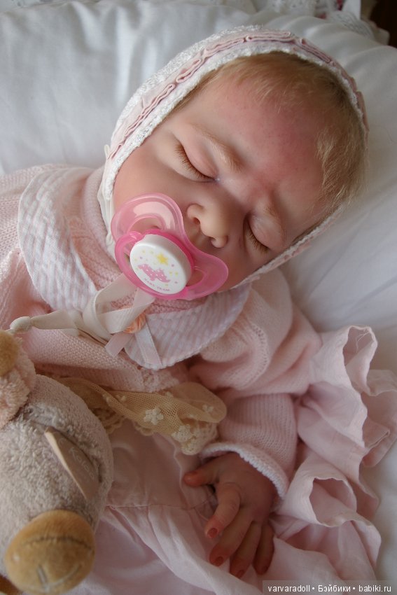 Малышка Ева в новом наряде. И фото со съемок передачи (фото 3)