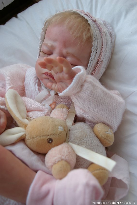 Малышка Ева в новом наряде. И фото со съемок передачи