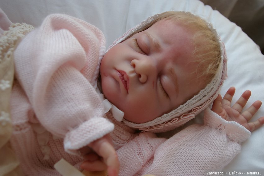 Малышка Ева в новом наряде. И фото со съемок передачи