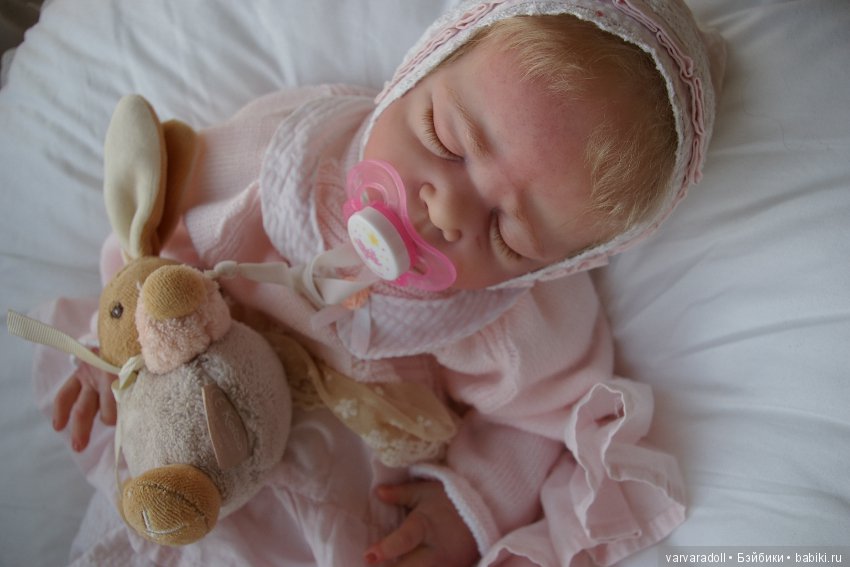 Малышка Ева в новом наряде. И фото со съемок передачи (фото 4)