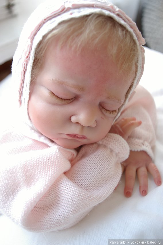 Малышка Ева в новом наряде. И фото со съемок передачи