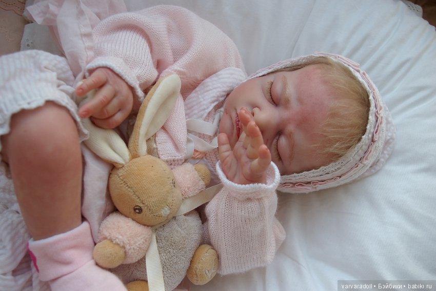 Малышка Ева в новом наряде. И фото со съемок передачи