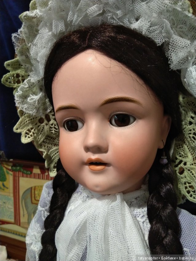 Вейся, девичья коса - Вейся, сила и краса. Словно в поле колосок, К волосочку волосок