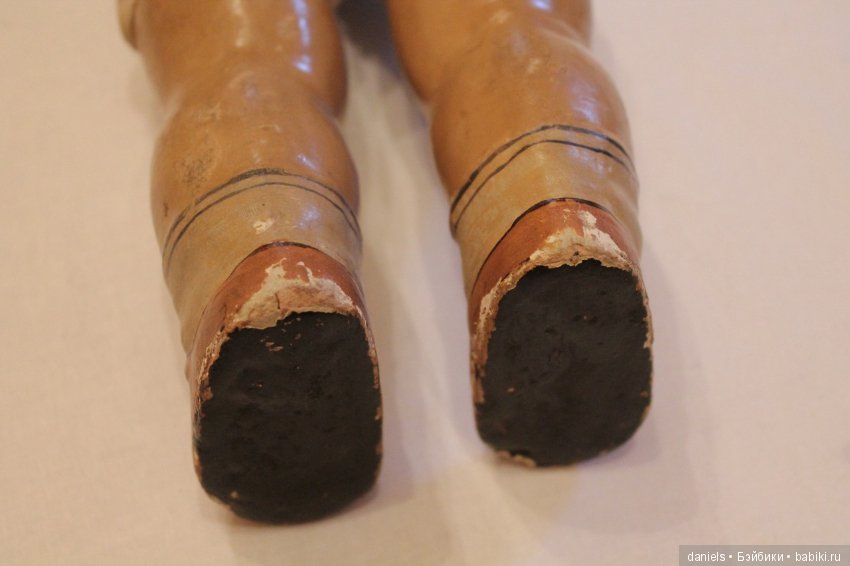 Помогите опознать куклу — Опознание антикварных кукол: поиск по клейму