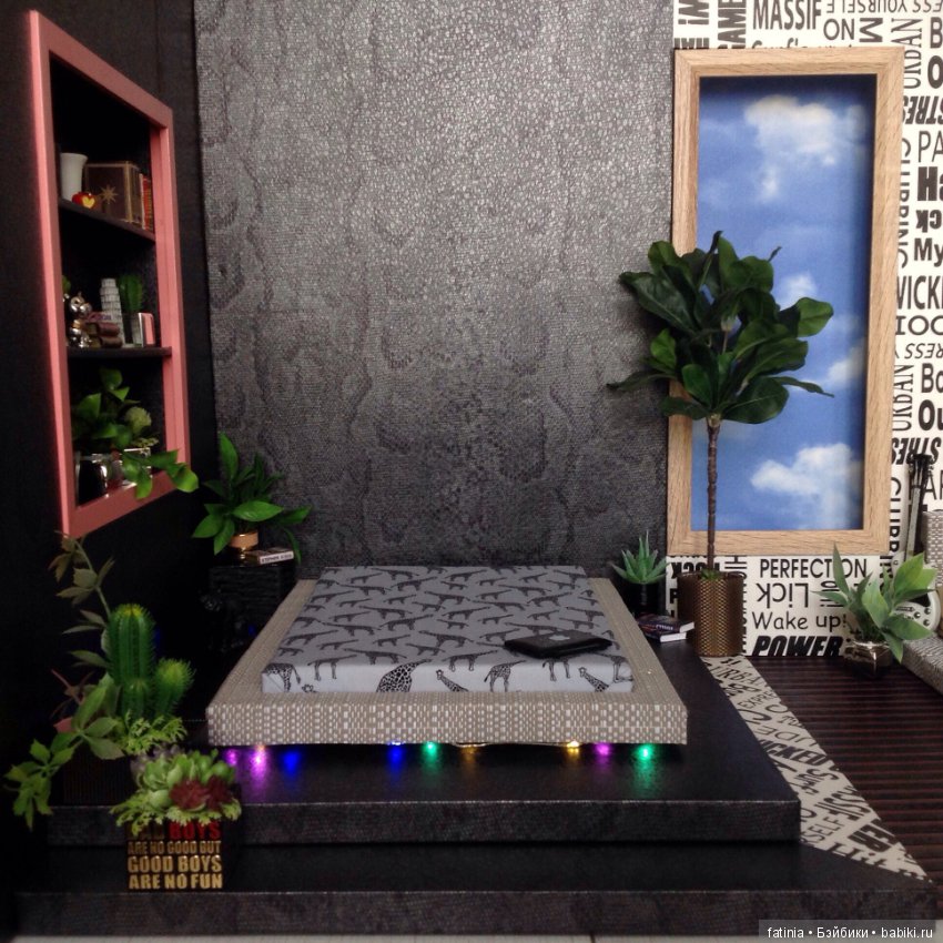 Феликс обустраивает свой холостяцкий быт