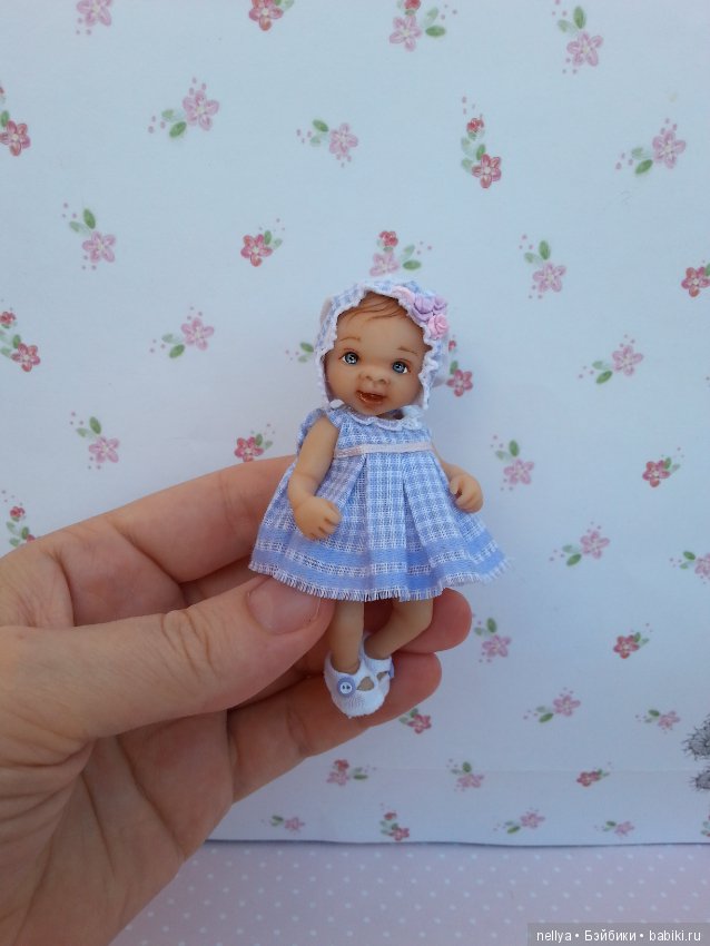 Кнопочка 8 см — Авторские миниатюрные куклы: лепка (фото 2)