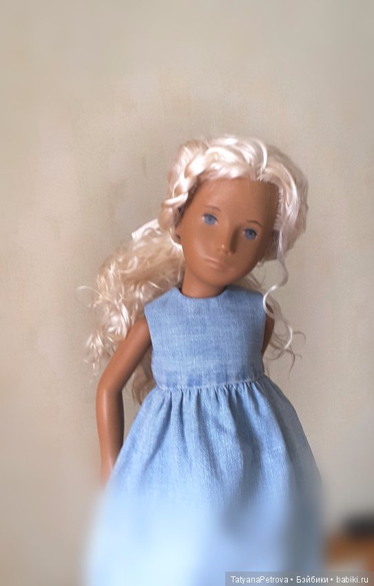 Саша и её друзья дождливым летним вечером