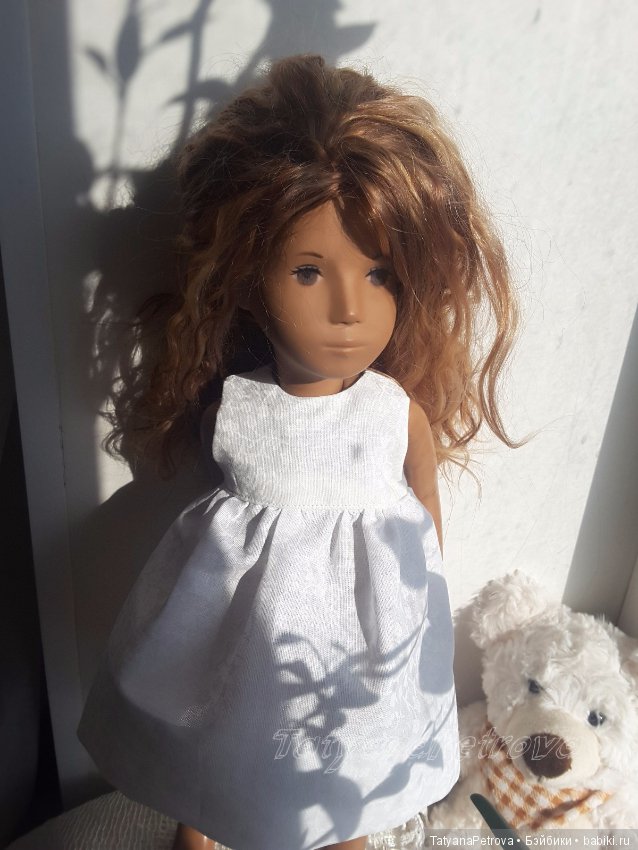 Саша и её друзья дождливым летним вечером