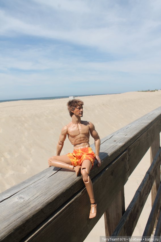 В отпуск с мистером Старком. На пляжУ лежу