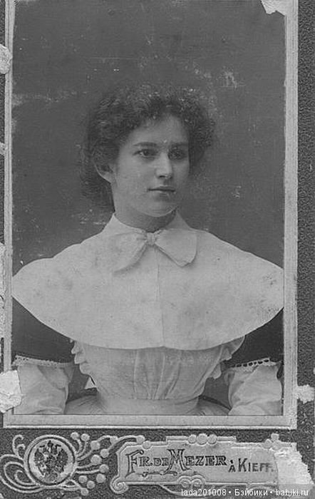 Воспитаницы института благородных девиц