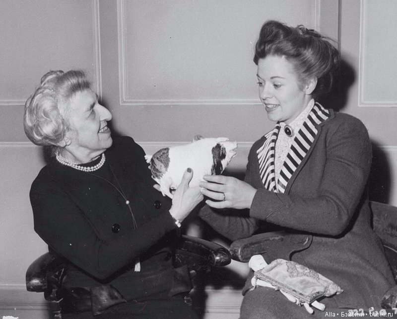 Свинка с Титаника — Всё об антикварных куклах: история (фото 3)