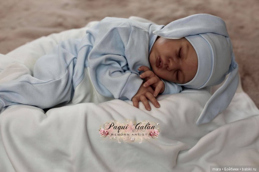 Saryah скульптора Laura Tuzio Ross, автор прототипа Paqui Galan