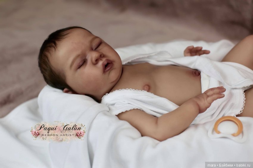 Saryah скульптора Laura Tuzio Ross, автор прототипа Paqui Galan