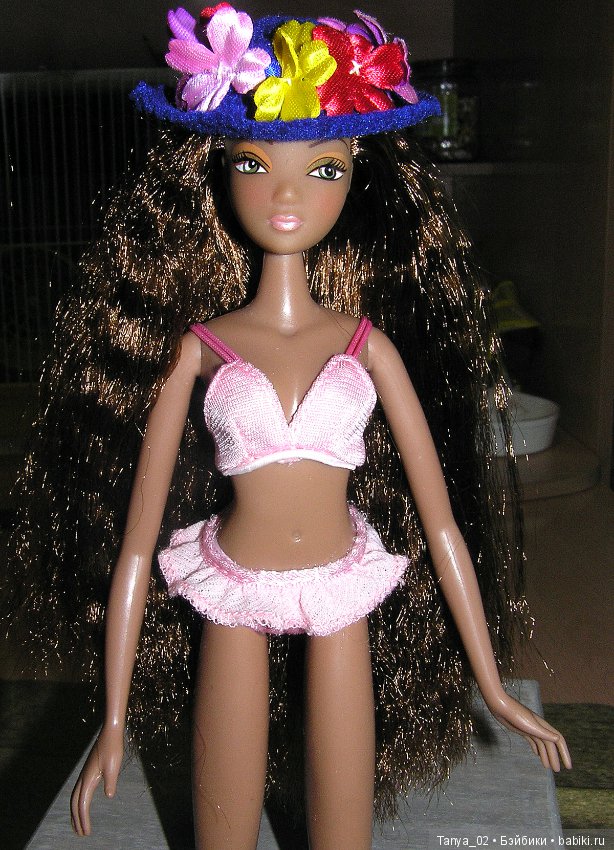 Куколки Hi Glamm - яркие длинноногие модницы